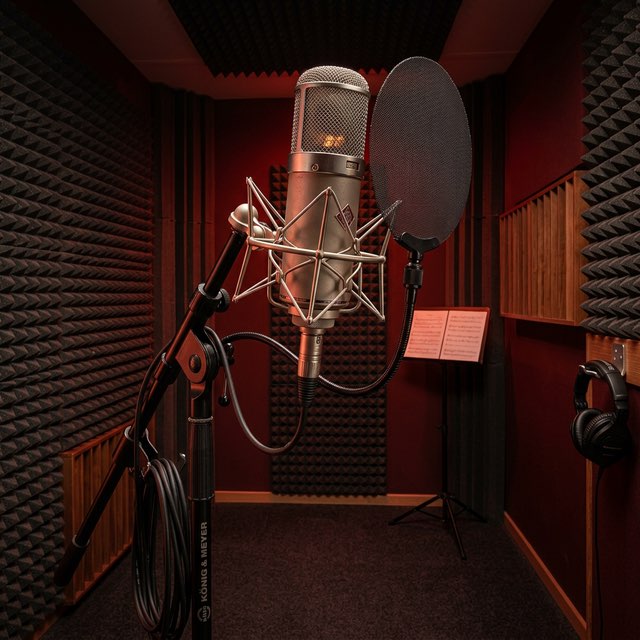 Pristine Vocal Recording Booth